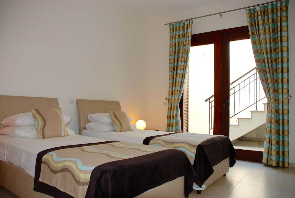 Куклия: Villa 252 Galata
