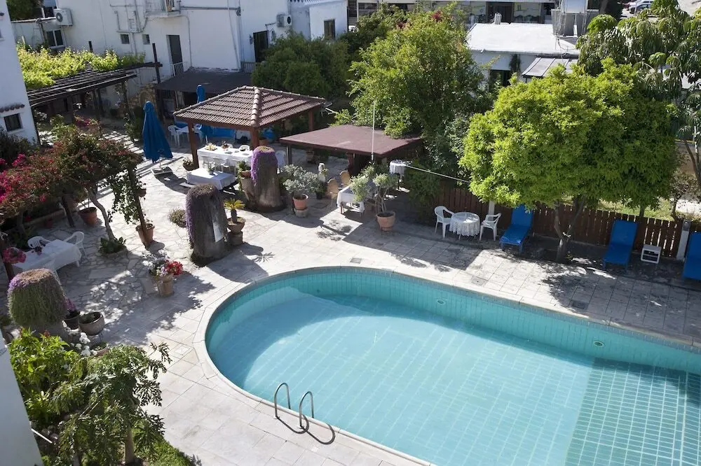 Полис Хрисохус: Room in Apartment - One Bedroom Apartment - Just 800 m From the Beach