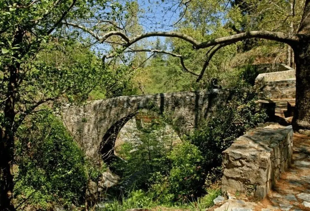 Калопанагиотес: The Secret to Enjoying Your Traditional Holiday Cottage, Nicosia Cottage 1004