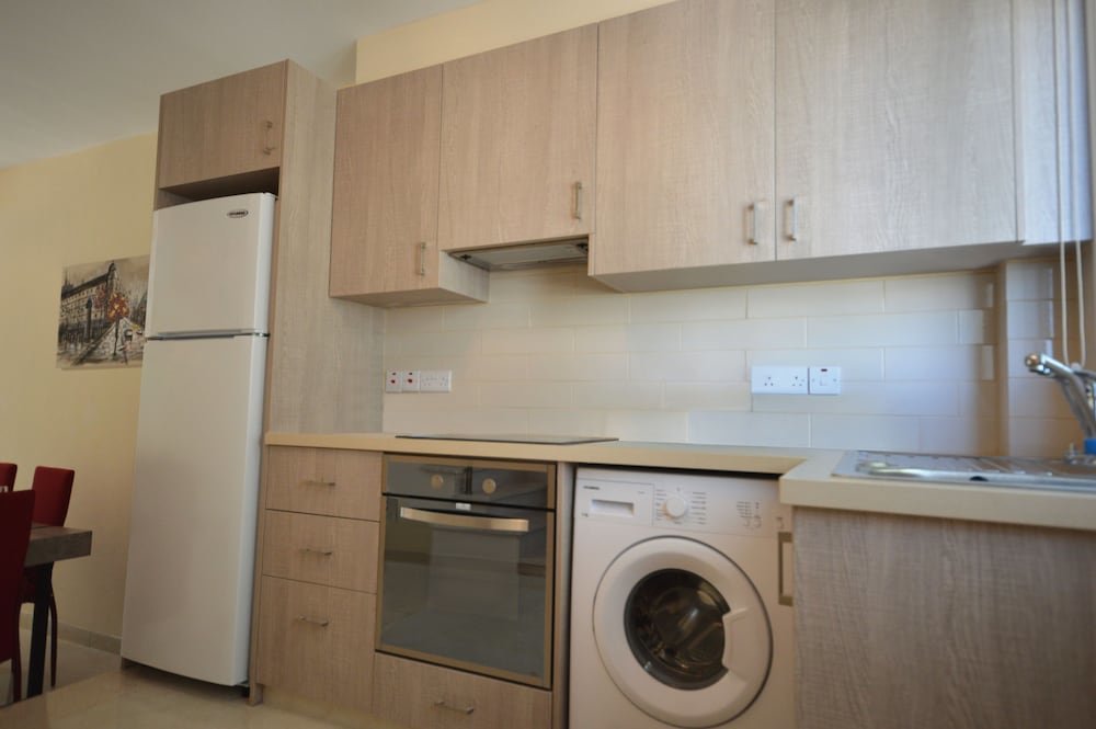 Пафос: 2BR Maisonette Pool - Walk to Beach
