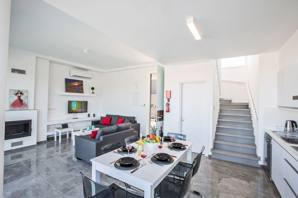 Протарас: Villa Prol25, Beautiful 2bdr Protaras Villa With Pool, Close to Fig Tree Bay