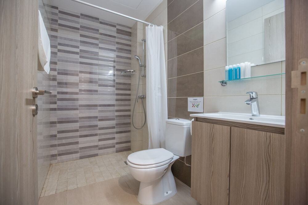 Протарас: Villa Po490b, Modern 5bdr Protaras Villa With Pool, Close to the Beaches