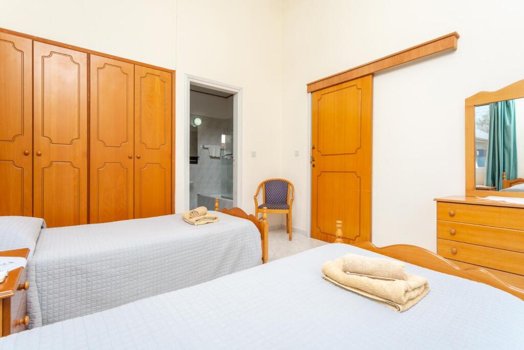 Полис Хрисохус: Sun Beach Villa Large Private Pool Walk to Beach A C Wifi Car Not Required - 2145
