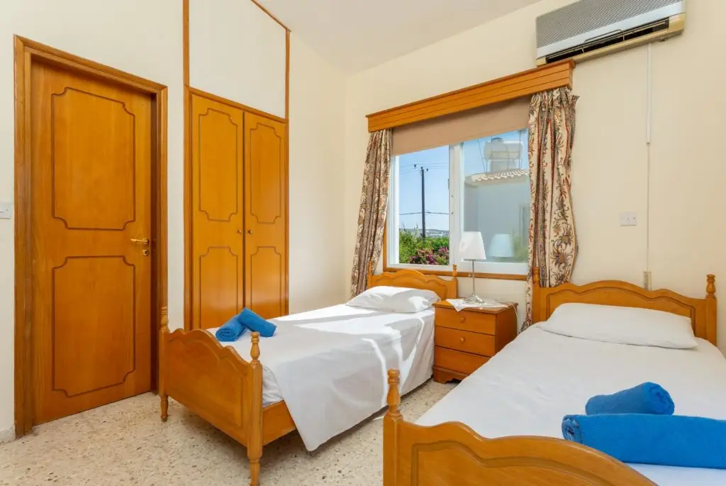 Полис Хрисохус: Argaka Sun Villa Thio Large Private Pool Walk to Beach Sea Views A C Wifi - 2147