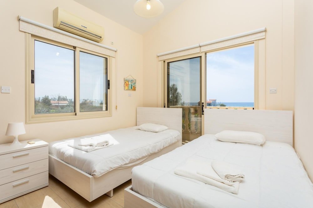 Айя-Марина Хрисохус: Villa Rose Large Private Pool Walk to Beach Sea Views A C Wifi - 2184