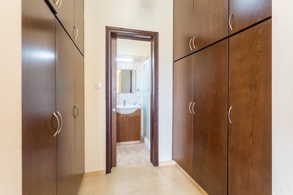 Айя-Марина Хрисохус: Villa Rose Large Private Pool Walk to Beach Sea Views A C Wifi - 2184