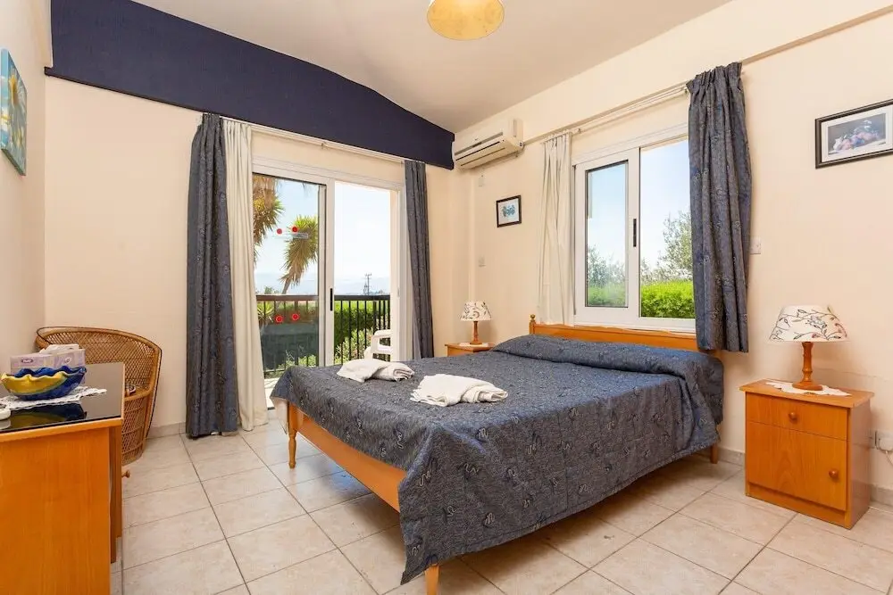 Нео Хорио: Villa Chrystalla Large Private Pool Walk to Beach Sea Views A C Wifi - 2186