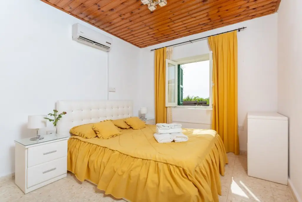 Айя-Марина Хрисохус: Villa Constantinos Large Private Pool Walk to Beach Sea Views A C Wifi Car Not Required - 2220