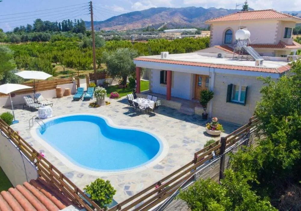 Айя-Марина Хрисохус: Villa Constantinos Large Private Pool Walk to Beach Sea Views A C Wifi Car Not Required - 2220