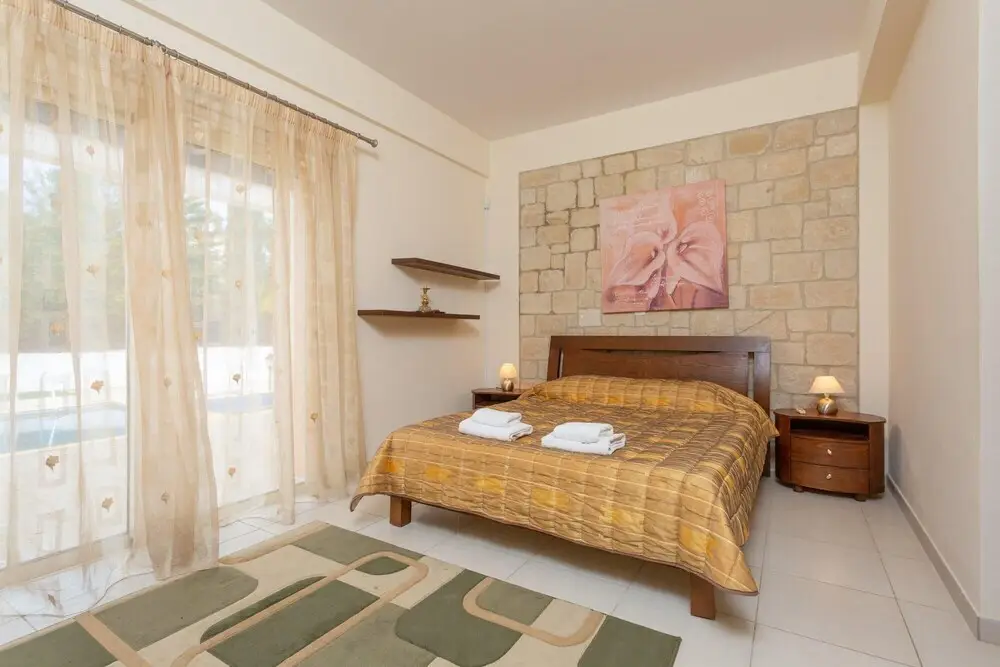 Villa Thalassa Large Private Pool Walk to Beach A C Wifi Car Not Required - 2346 — фото 1