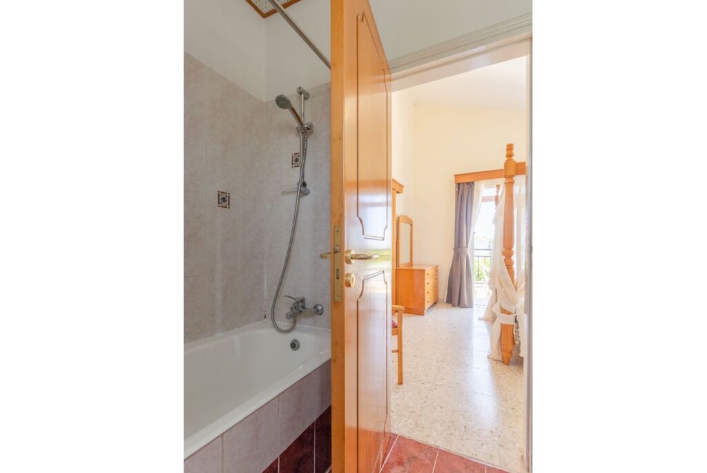 Полис Хрисохус: Sun Beach Villa Thio Large Private Pool Walk to Beach A C Wifi Car Not Required - 2840