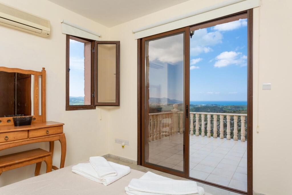 Стени: Villa Rallo Large Private Pool Sea Views A C Wifi Eco-friendly - 2961