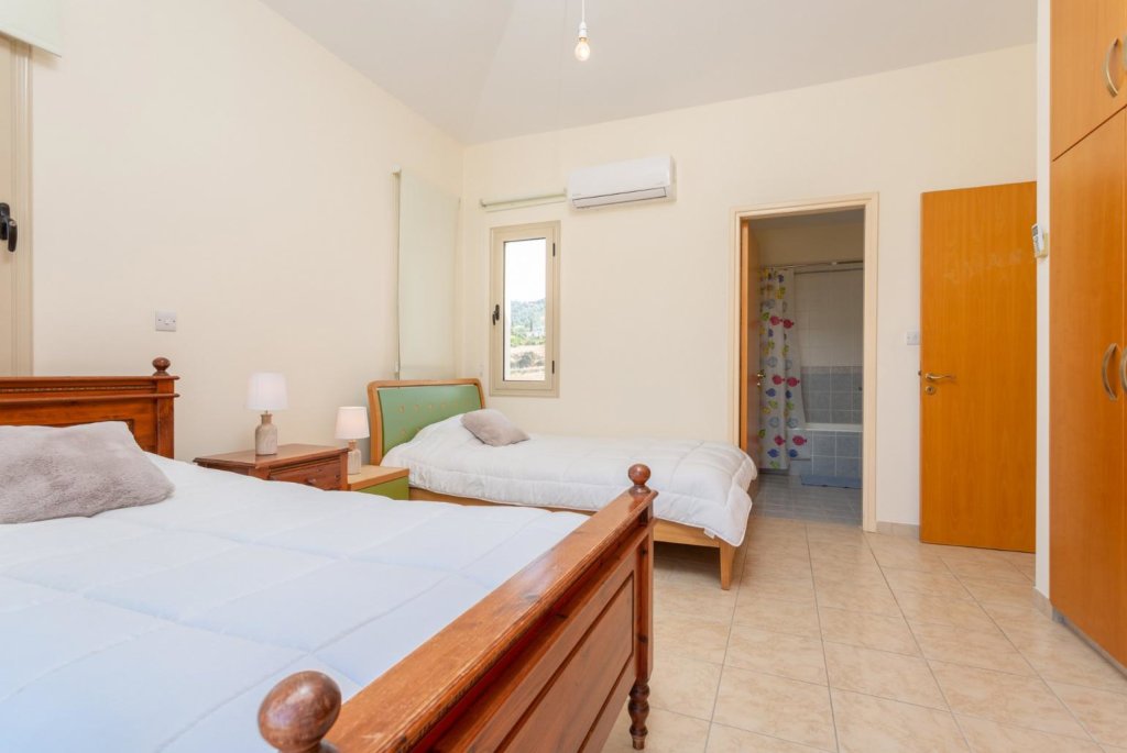Аргака: Villa Seashore One Large Private Pool Walk to Beach Sea Views A C Wifi - 3150