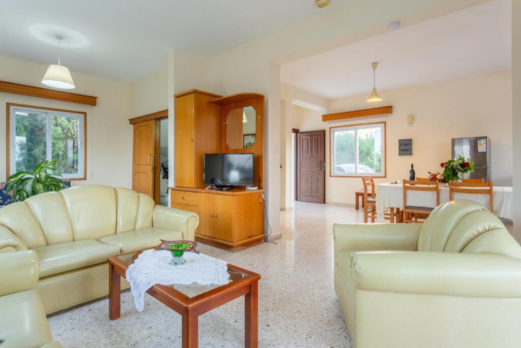 Полис Хрисохус: Argaka Sun Villa Tria Large Private Pool Walk to Beach Sea Views A C Wifi - 3271