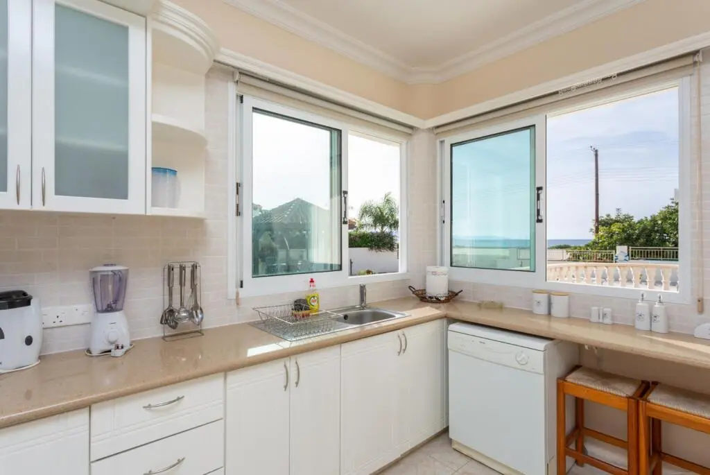 Аргака: Villa Komissa Large Private Pool Walk to Beach Sea Views A C Wifi - 3439