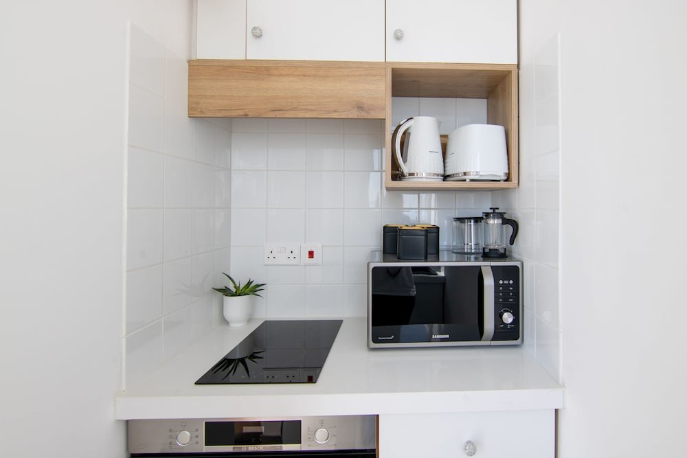 Пафос: Phaedrus Living: Seaview Studio Suite Lighthouse 52