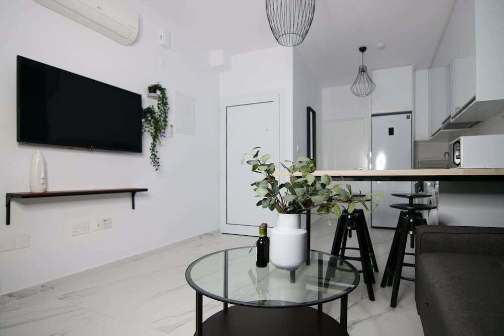 Пафос: Phaedrus Living: Seaside Romantic Flat Limnaria123