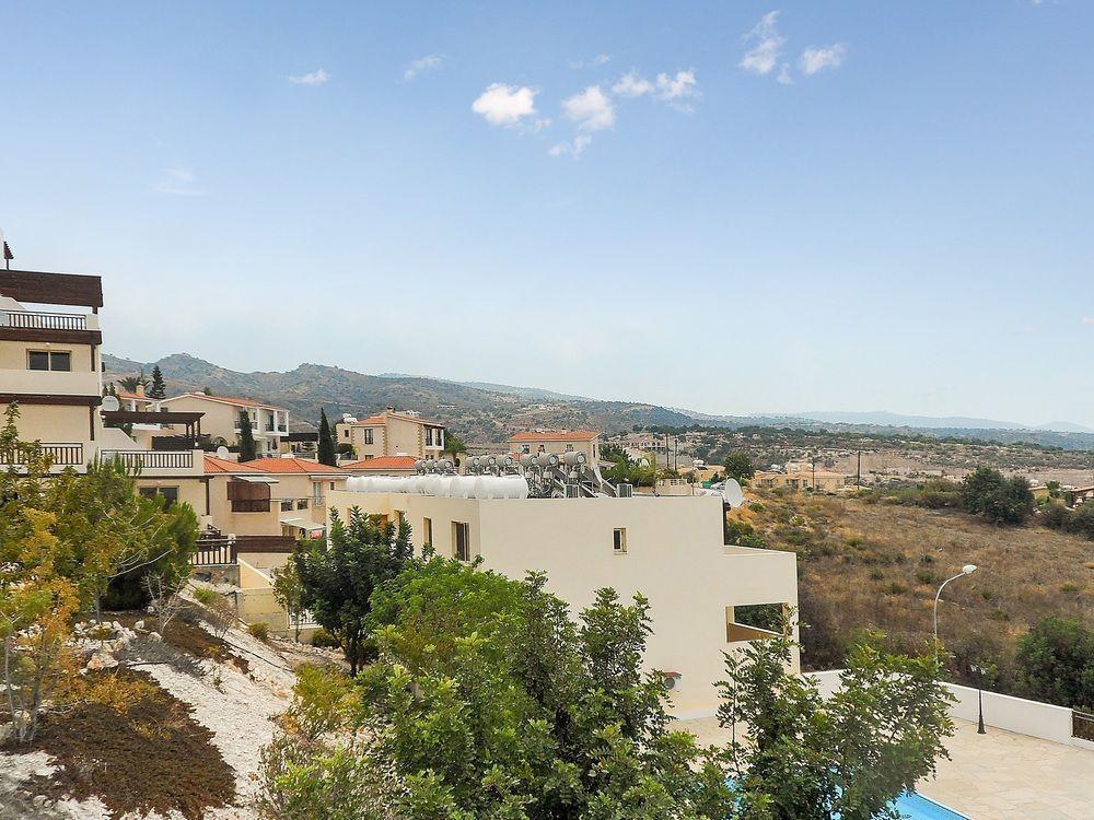 Apartment With one Bedroom in Peyia, Paphos, With Wonderful sea View, Pool Access, Furnished Terrace - 5 km From the Beach — фото 1
