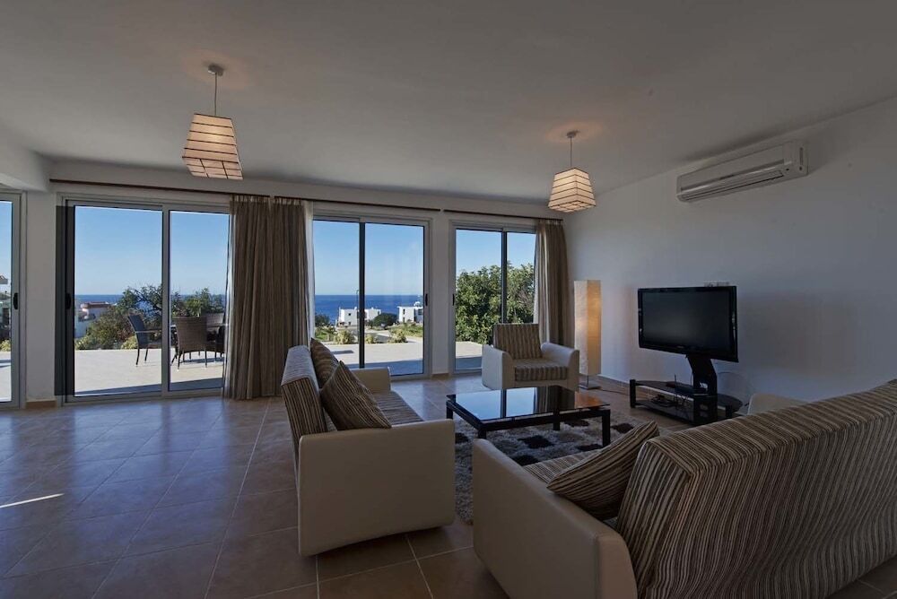 Кирения: Villa Sunny by Amy Villas