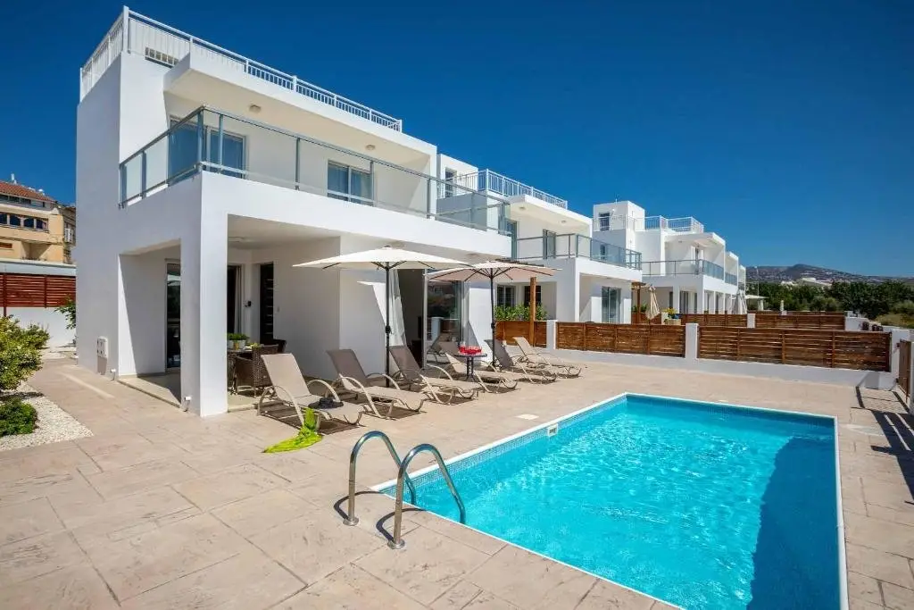 Пейя: Villa White Moonflower