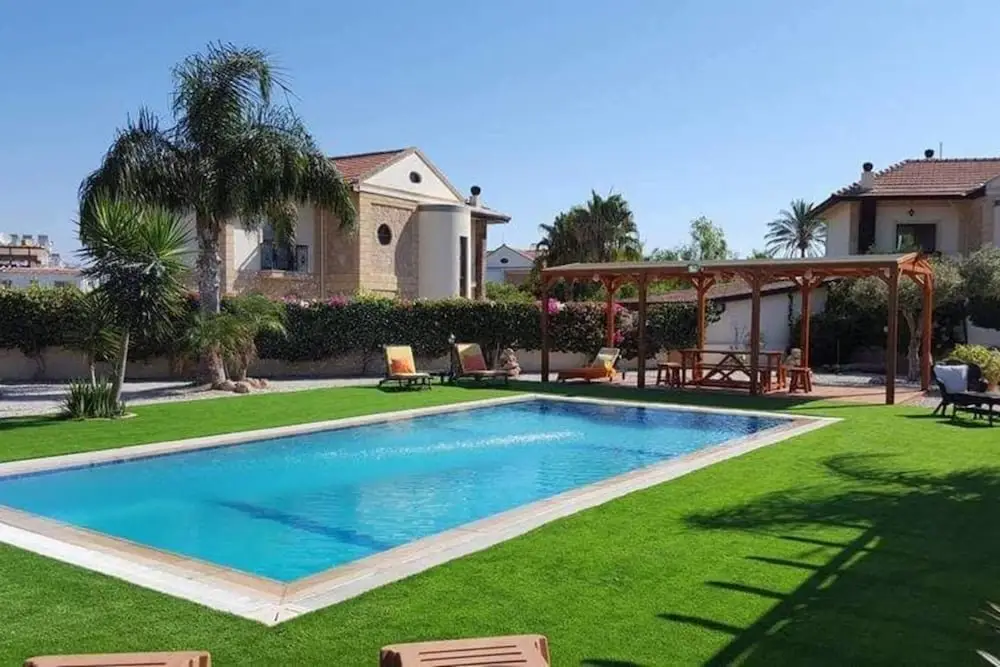 Алсанджак: Stunning Private Villa - Beautiful Gardens & Pool