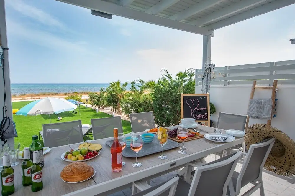 Айя-Напа: Sea front Villa Dagi - Gorgona Complex