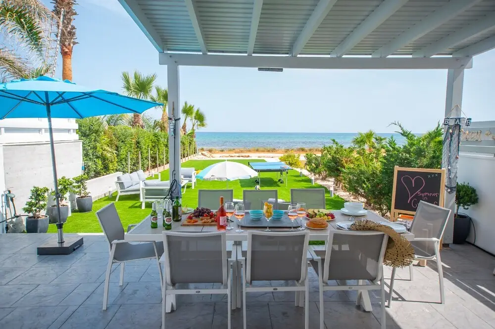 Айя-Напа: Sea front Villa Dagi - Gorgona Complex