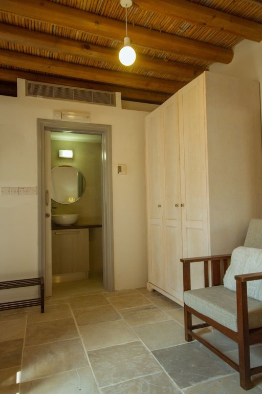 Скарину: Thyone Studio Cottage