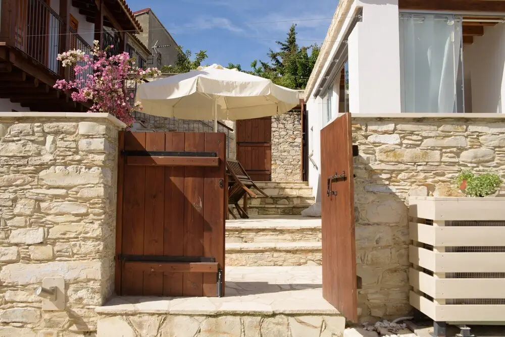 Скарину: Thyone Uno Bal Cottage