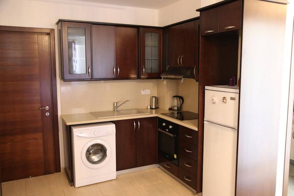 Пафос: Danaos 2 Complex