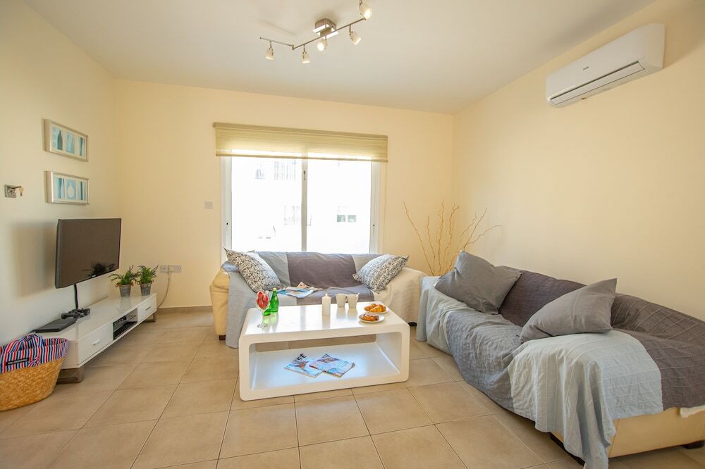 Протарас: Protaras Villa Capri