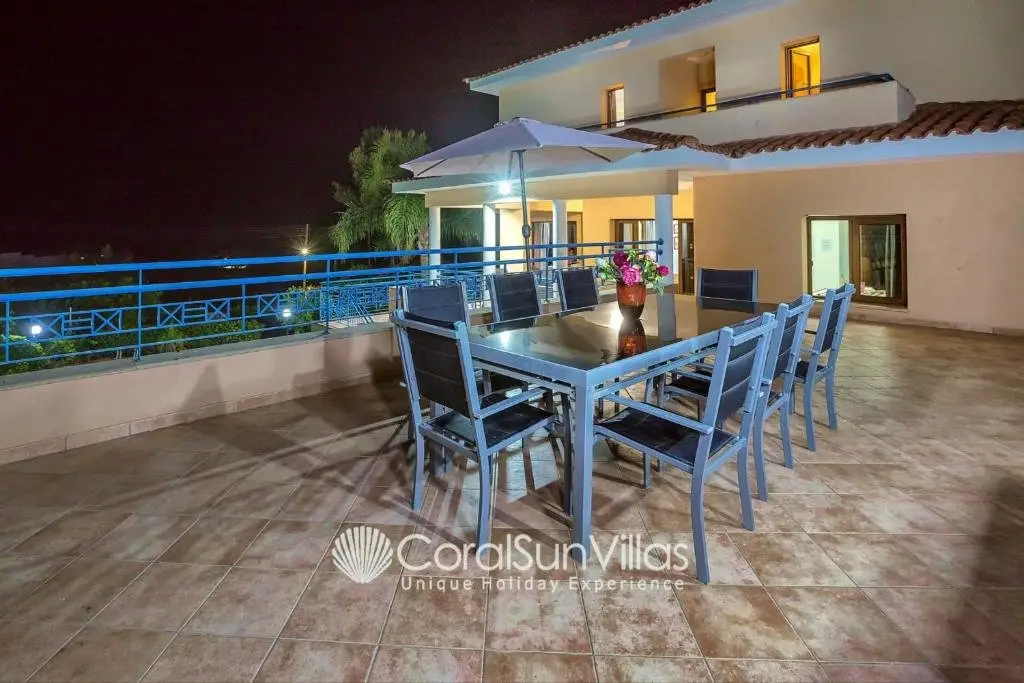 Пейя: Exceptional Large Villa, Free Heated Pool 1 NOV - 15 Jan, Privacy,prime Location