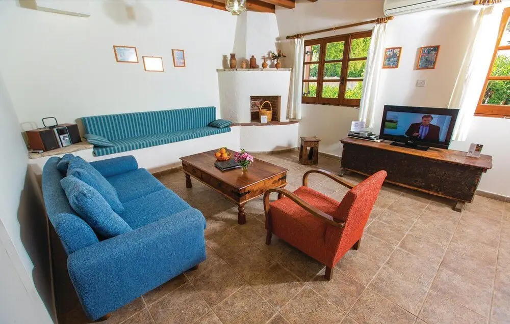 Beautiful Home in Pomos With Wifi and 2 Bedrooms — фото 1