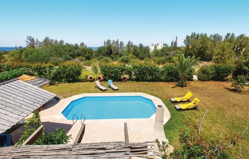 Помос: Beautiful Home in Pomos With Wifi and 2 Bedrooms