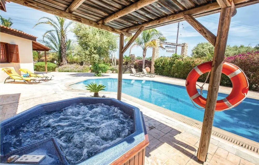 Полис Хрисохус: Amazing Home in Laatchi With 3 Bedrooms, Wifi and Swimming Pool