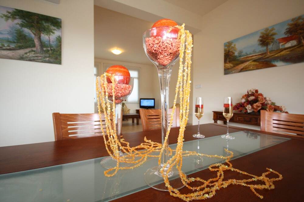 Писсури: Gorgeous Bungalow by Pissouri Bay, With Private Pool, Landcaped Garden