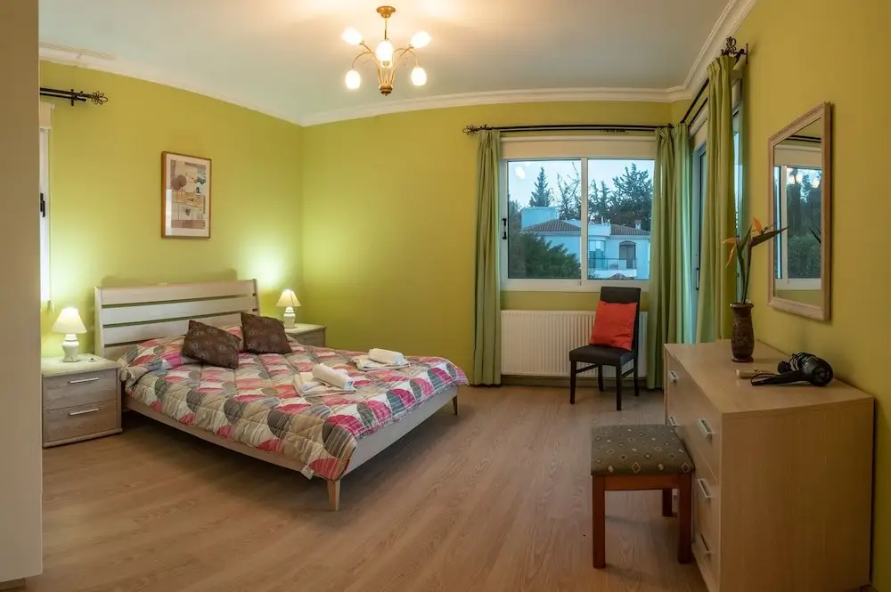 Полис Хрисохус: Komissa Villa