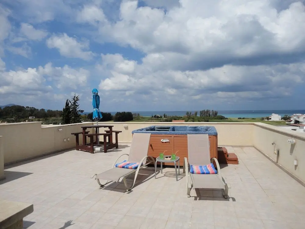 Полис Хрисохус: Stunning 2-bed Apartment in Poli Crysochous