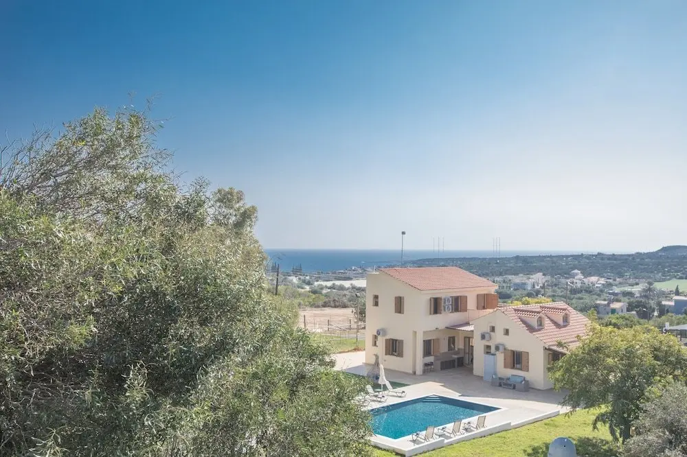 Протарас: 6 Bedroom Villa With Private Pool in the Area of Konnos
