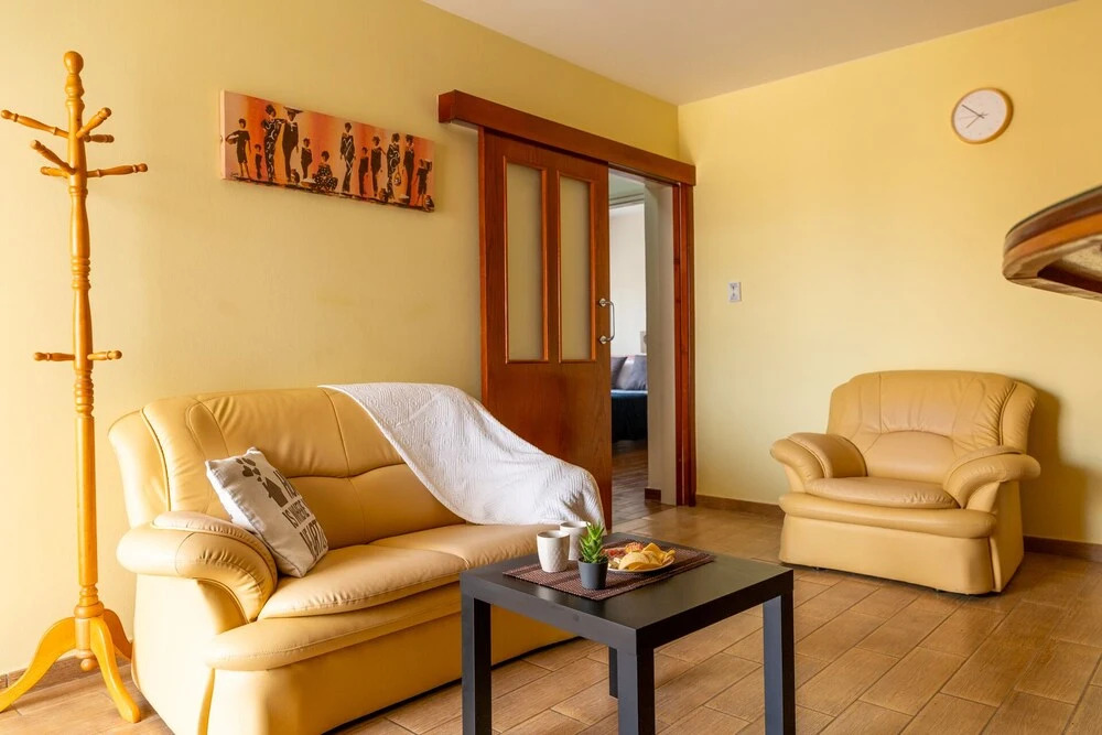 Айя-Напа: Gold Feathers Apartment By STAY BnB
