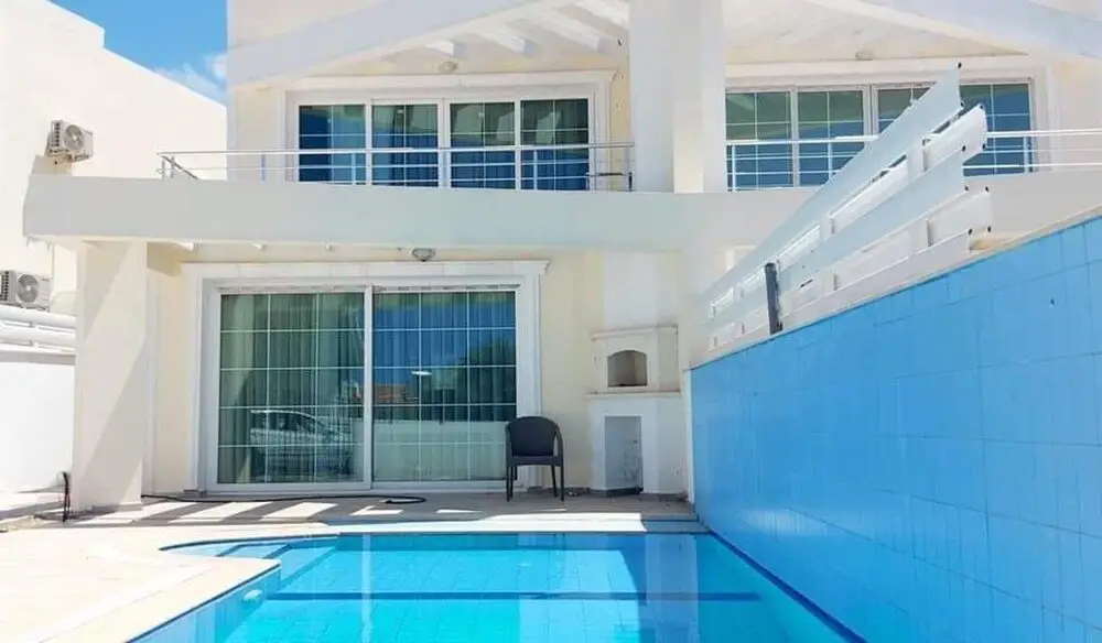 Алсанджак: Charming 3-bed Semi Detached Villa in Alsancak