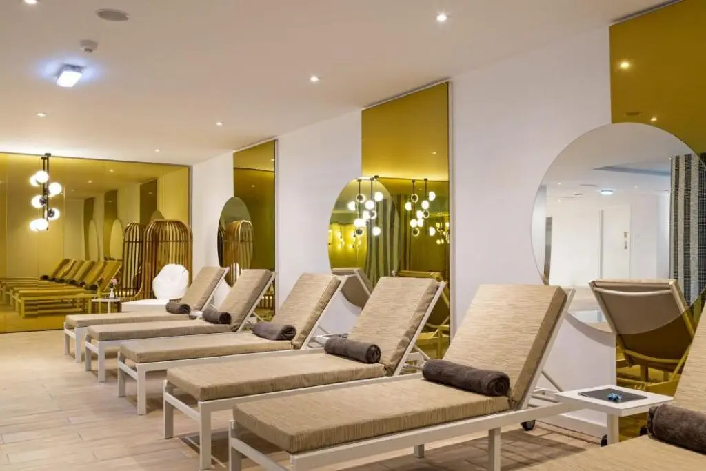 Героскипу: Louis Ivi Mare Hotel