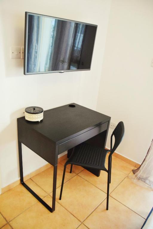 Гермасойя: Raise Cosy studio with pool in Limassol