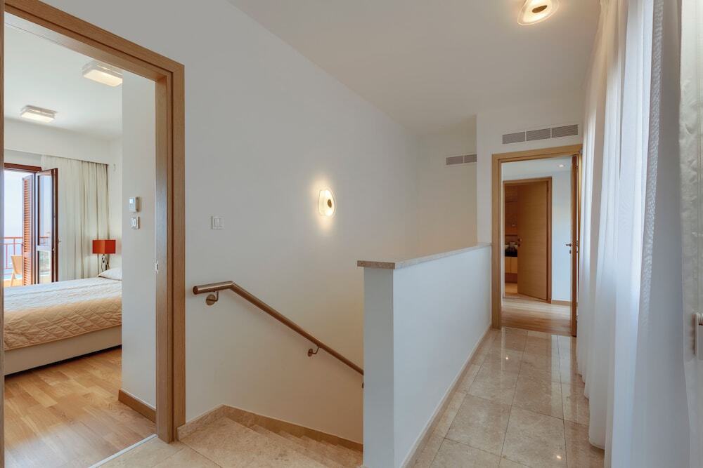 Куклия: Aphrodite Hills Holiday Residences The Mythos Collection Villas