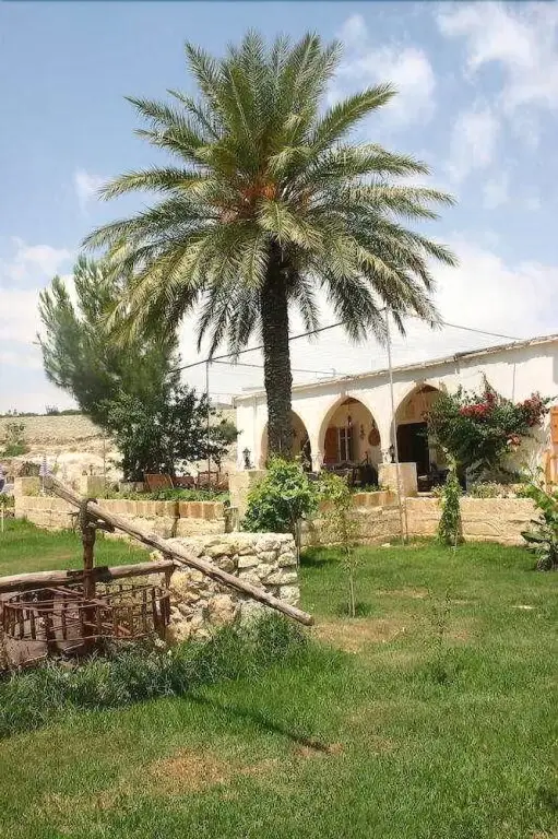 Кумиали: The Nitovikla Garden Hotel
