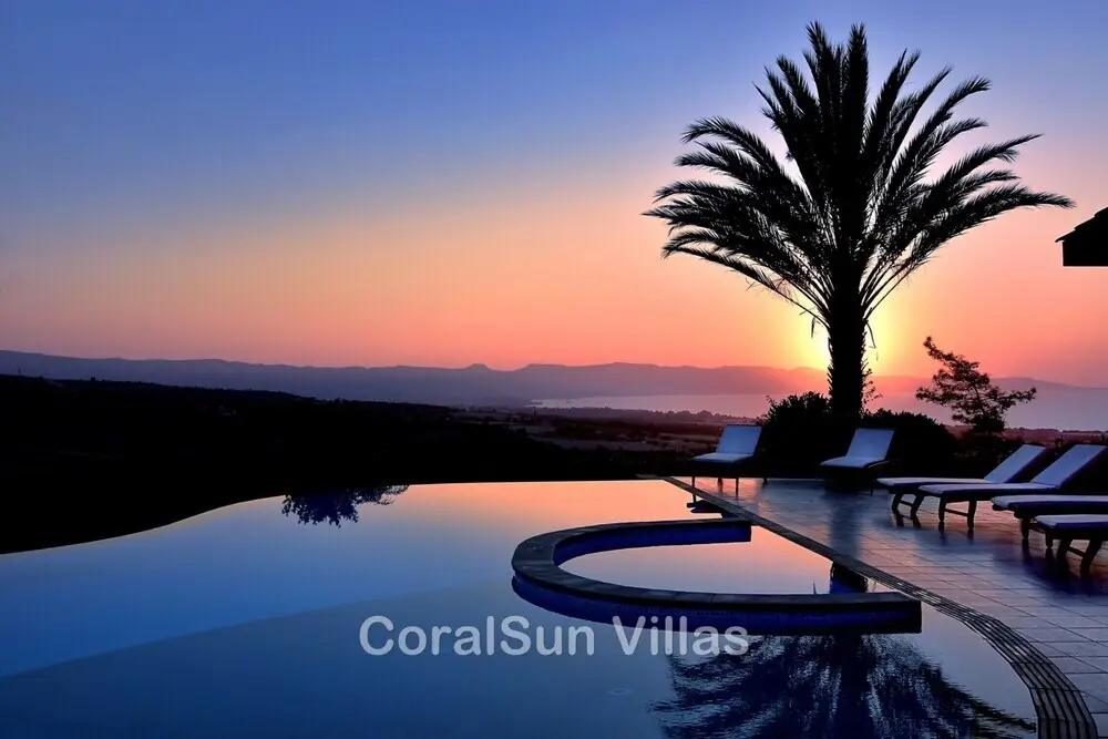 Полис Хрисохус: Amazing Luxury Villa, Enormous Heated Pool Jacuzzi, Gym, Games Room In Paphos,