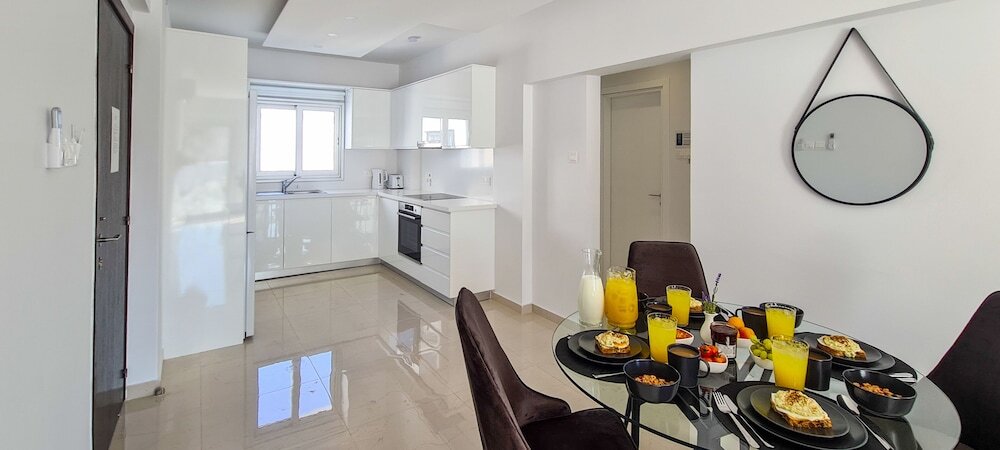 Пафос: Phaedrus Living: Seaside Luxury Flat Lighthouse 65