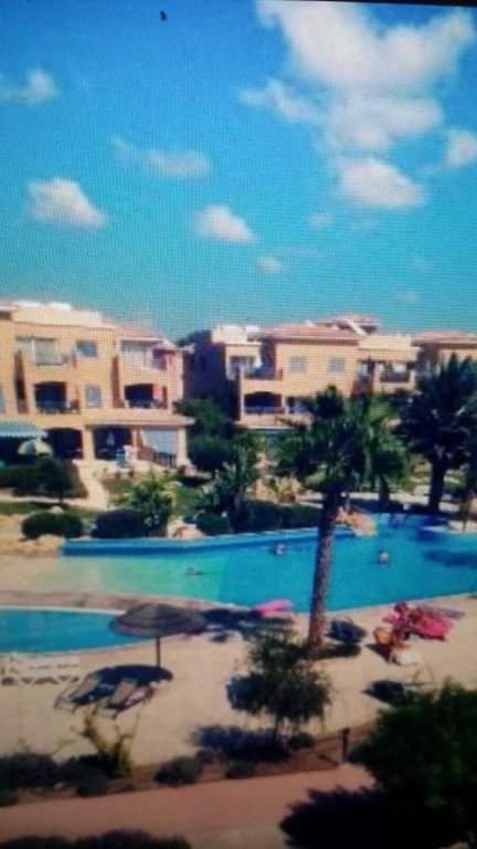 Пафос: Excellent hot Beach Spot 1-bed Apartment in Paphos