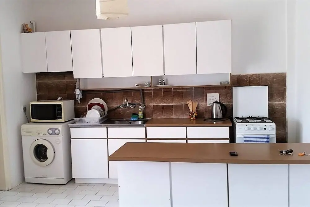 Агиос Тихонас: 1 Bedroom Apartment With a Magnificent sea View