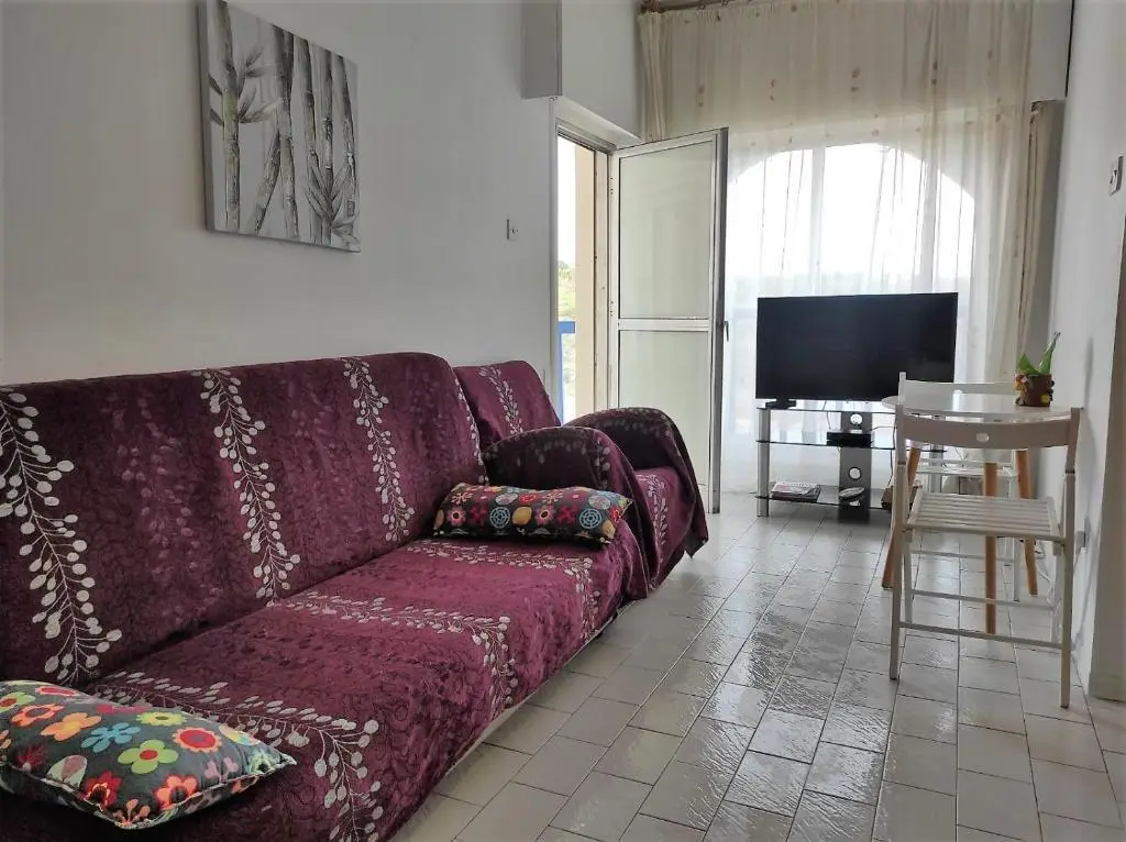 Агиос Тихонас: 1 Bedroom Apartment With a Magnificent sea View